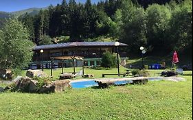 Camping & Chalet Pian Della Regina